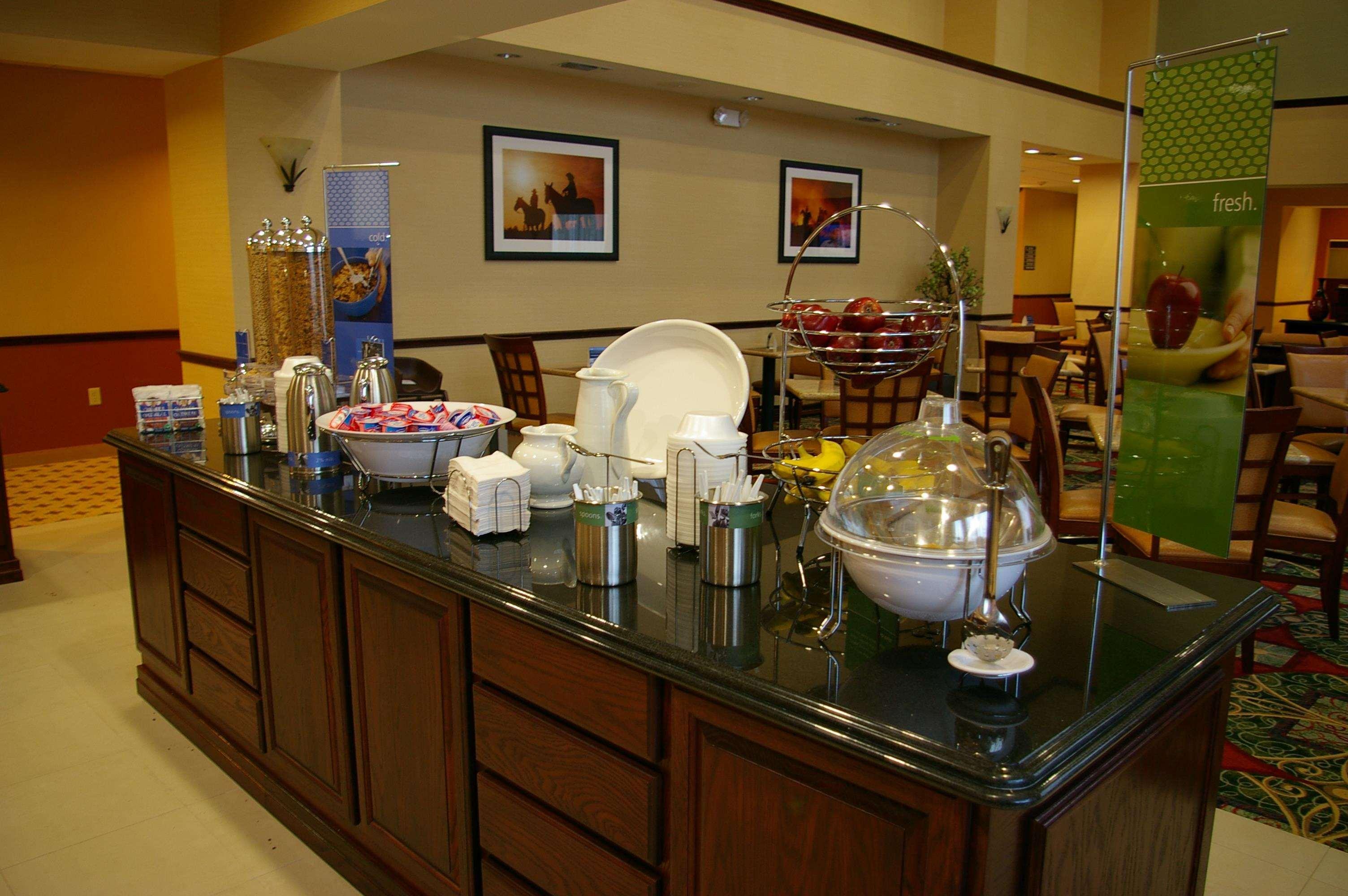 Hampton Inn & Suites Abilene I-20 Restaurant photo